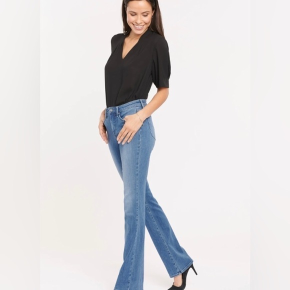 NYDJ Barbara Bootcut High Waisted Jeans Clean Horizon Size 18 NEW - Picture 1 of 15